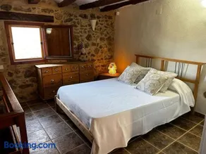 Rural Stone House with wood fireplace - Image 4
