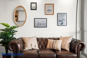 A Home That’s Also a Gallery - Image 1