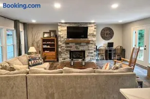 Creekside Cottage - Image 3