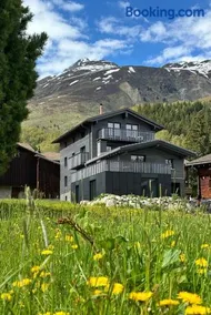 Casa Glisch im Zentrum von Sedrun, mit Sauna - Image 1