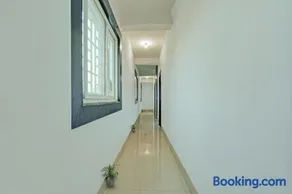 Hotel O Dream Inn - Image 1