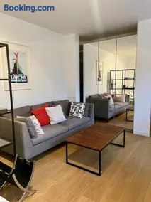 Beautiful central apartment GE - Image 1