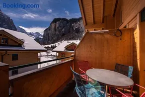 Comfortable, Great views, Perfect location, New - Image 3