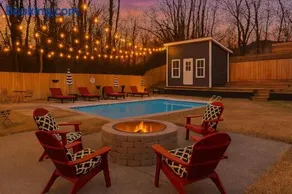 Luxe 4 Bed ATL Retreat - Pool Fire Sauna Theater - Image 1