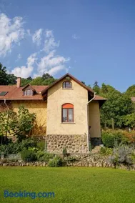 Manor House on the Danube Bend - Image 3