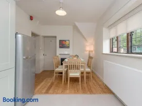 Stable Yard Cottage - Image 5