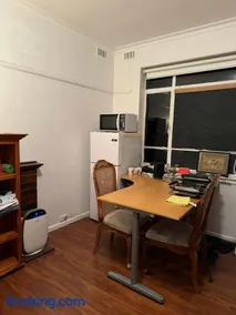 Ashburton big Room with shared bathroom 1 - Image 4