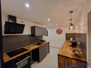 Apt moderne en plein centre-ville - Image 1