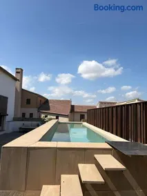 molino rehabilitado con gran terraza y piscina - Image 1