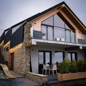 Altfel Bran Chalet 3 - Image 1