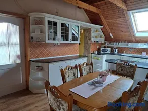Kismarosi Center Apartman - Image 5