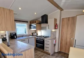 Amor Retreat, West Sands - Image 5