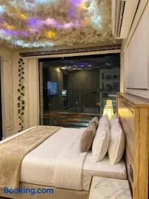 Rainbows Cloud apartment-Retreat the modern universal 1 BHK apartment - Image 2