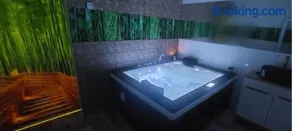 WILLA NA WYŁĄCZNOŚĆ 12 os BIESZCZADY z Salą Imprezową, Jacuzzi, Sauną, Balią Zewnętrzną oraz 2 baseny z podgrzewaną wodą - Rezydencja Matiaszówka - Image 4