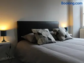 Appartement Central à Briey : 2 Ch, Cuisine équipée, Proche Commerces et Activités - Image 4