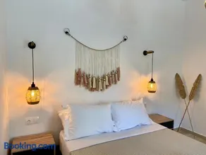 Batsi Seaside Apartment - Image 3