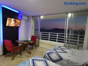 52 Master Room - Image 1