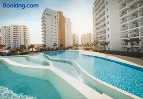 Modern Apartments in Caesar Resort & SPA, Long Beach - Image 1