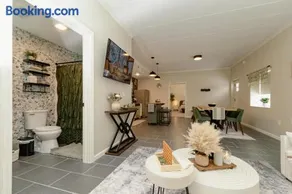 Avanti Cove - Image 1