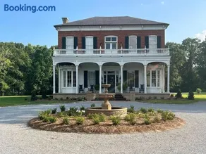 Captain Jacks Guest House - Image 1