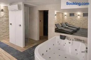 Little Sven#s House - Image 3