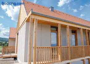 Zengő 11 Kékfrankos apartman, Nadap - Image 4