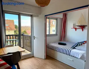 Ambiance marine, bel appartement avec vue mer, balcon, piscine et tennis - Image 1