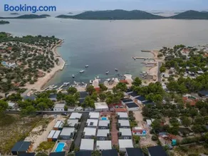 Camp Lana with pool - Image 2