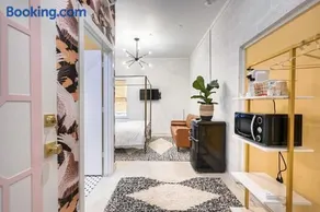 THe Oleander Hotel Room Number 4 - Image 3
