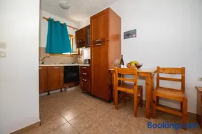 George Seaside Serviced Studios & Apartments - Image 3
