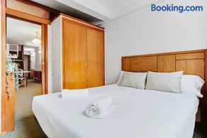Bardot by CARDISuites - Image 3