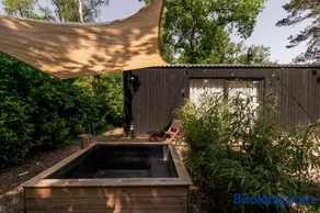 Luxe Hottub Japandi Tiny house in het Bos - Image 1