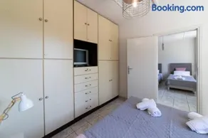 STATHI'S COTTAGE - Image 2