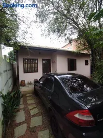 Casa 2 qtos, sendo suíte com cama Queen ar condicionado - Image 2