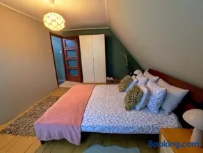 Cherry Tree Cozy Rooms - Image 3