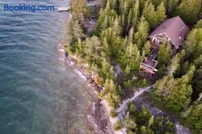 Blue Vista Tobermory Waterfront Cottage - Image 3
