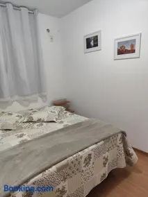 Apto completo perto da UFJF Vaga, Wi-Fi e lazer - Image 1