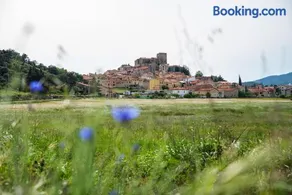 Maison Pure Canigou Spacious Authentic Village house in historic Montalba le Chateau near Perpignan - Image 2