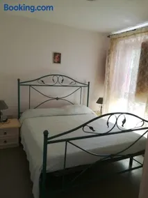 Appartamento con 2 stanze e giardino - Image 1