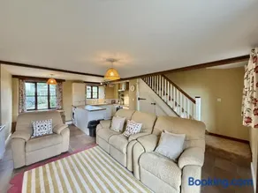 Honeysuckle Cottage - Image 2