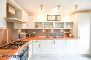 Amazing Apartment by The Wallace Monument - Image 3