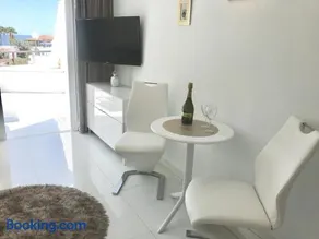 Style Apartment with Ocean view - Image 3