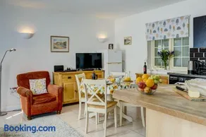 Station Cottage - Image 1