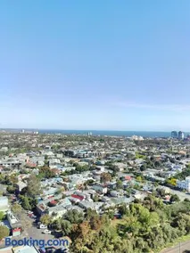 Deluxe apartments in the heart of South Melbourne - Image 2