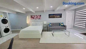 Newly Renovated Studio in Beautiful & Prestigious West Vancouver - Image 4