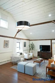The Loft at Woodhaven Hideaway - Image 2