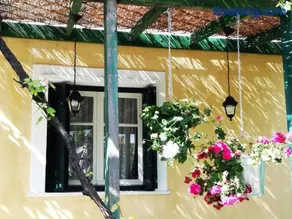 Garden House in Corfu - Image 2