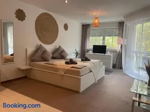 Kingsize Bett BOHO Apartment mit Tiefgarage nähe Salzburg - Image 1