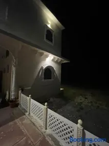 Dera Padlia Farmstay - Image 1