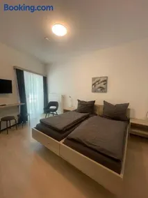 TPE Arena - Zimmer am Ebersdorfer See - Image 1
